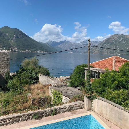 Apartment With Swimmingpool, Seaview And Large Terrace, 1St Floor, Min 2 Persons Dobrota Exterior foto