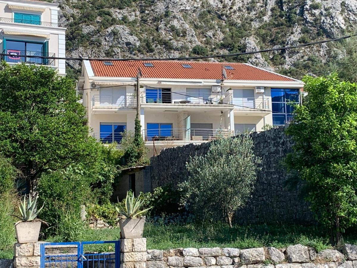 Apartment With Swimmingpool, Seaview And Large Terrace, 1St Floor, Min 2 Persons Dobrota Exterior foto