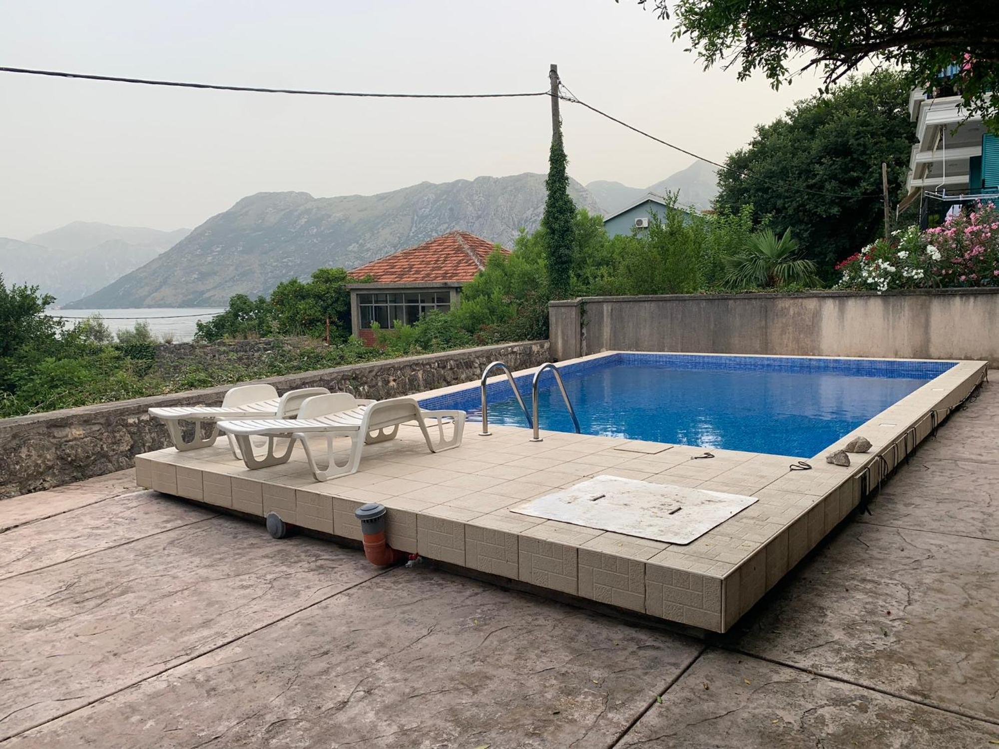 Apartment With Swimmingpool, Seaview And Large Terrace, 1St Floor, Min 2 Persons Dobrota Exterior foto